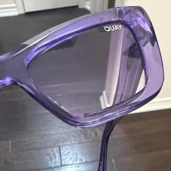 Quay Sunglasses On the Radio Purple Transparent Cat-Eye - Picture 2 of 11